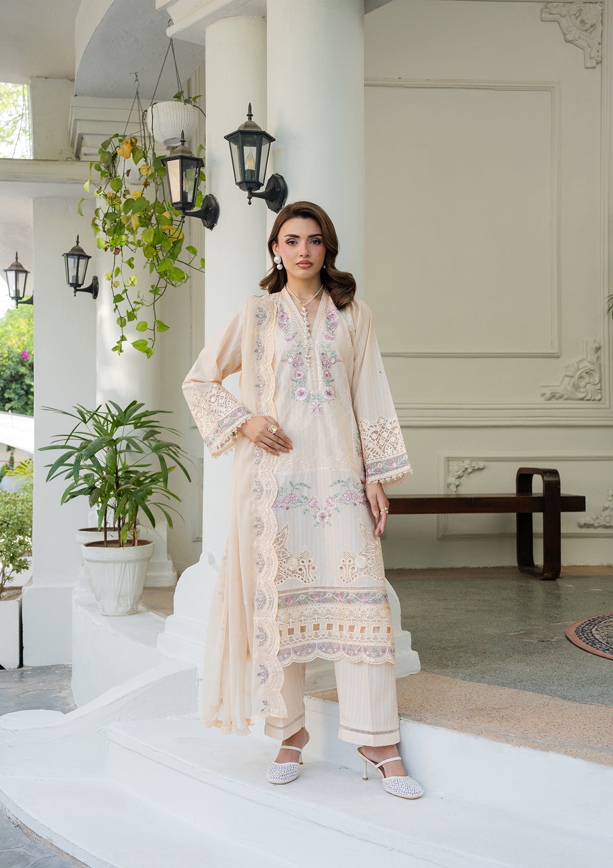 EMBROIDERED Lawn BT006880-SKN