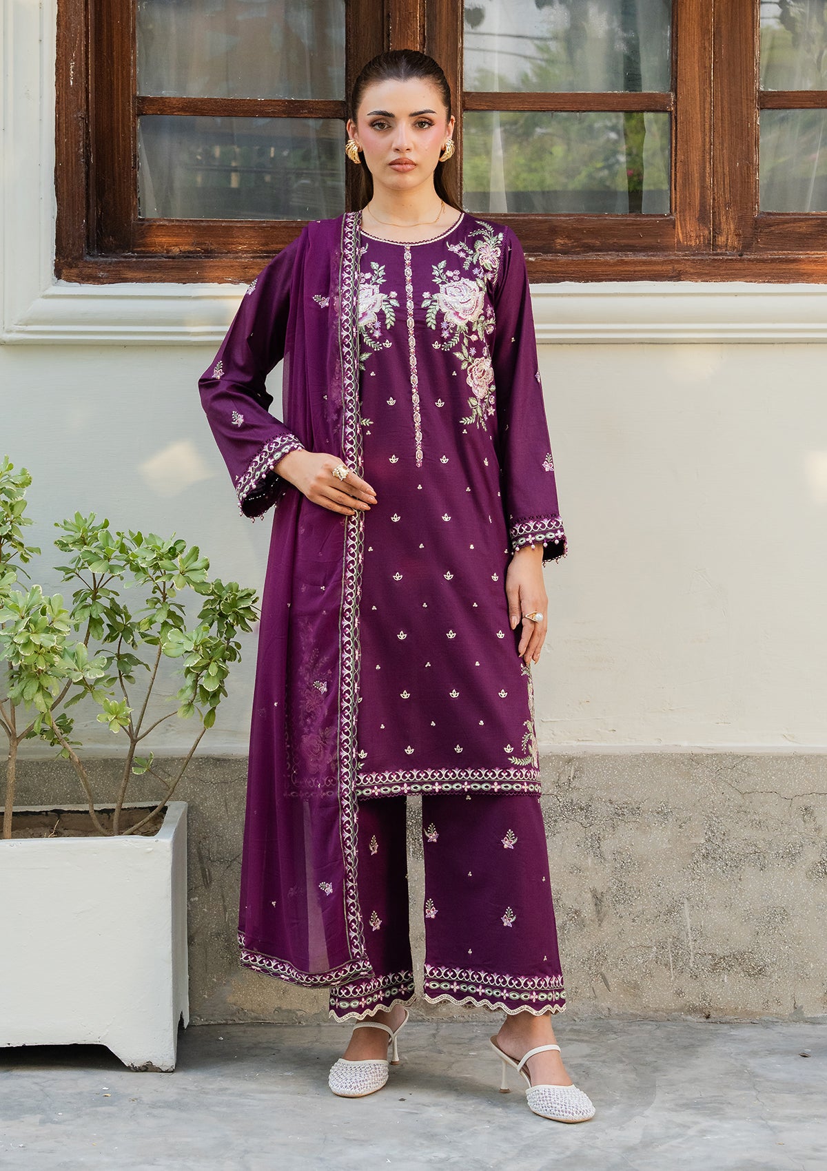 EMBROIDERED Lawn BT006886-PRP
