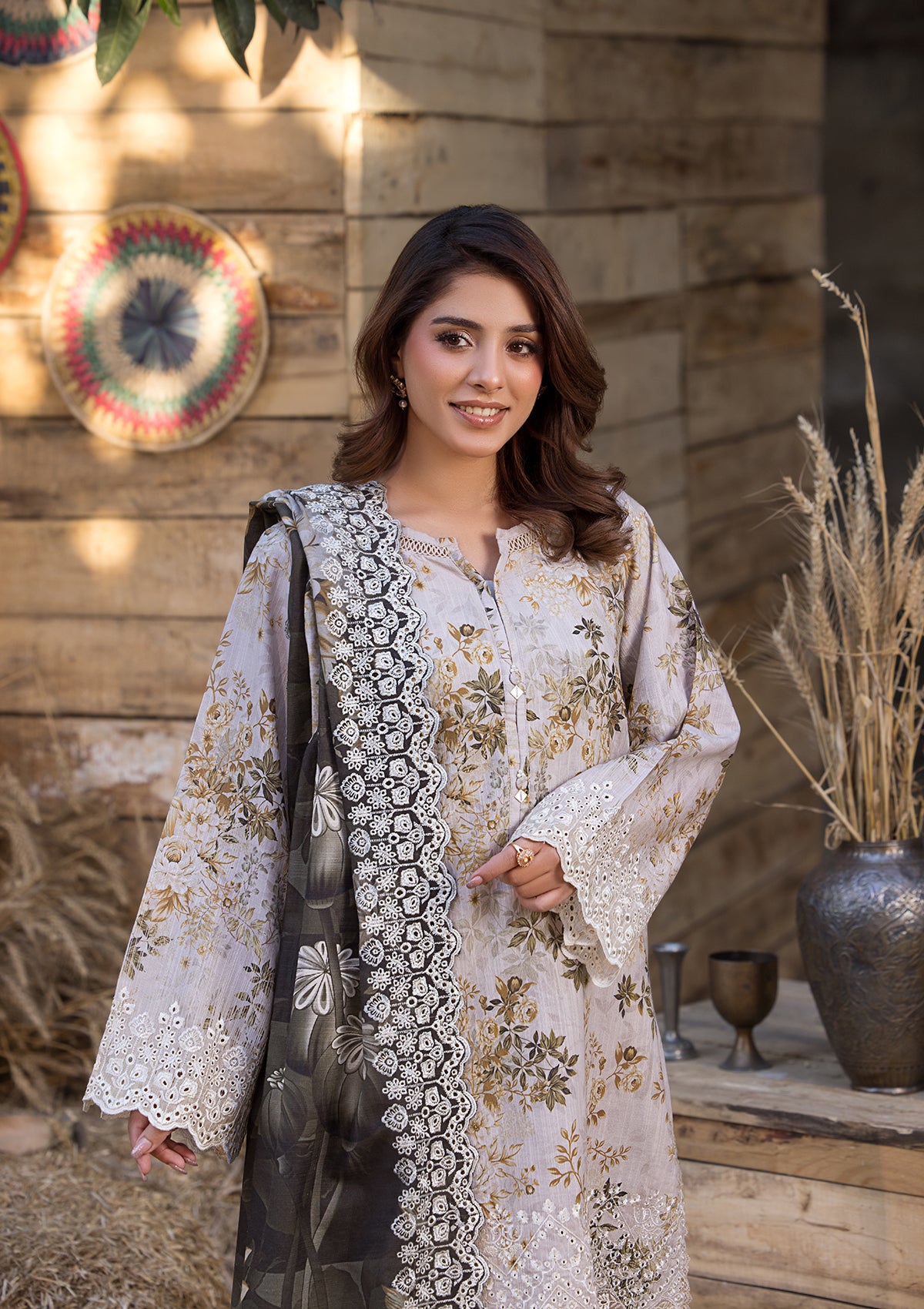 EMBROIDERED KHADDAR BT118-SKN
